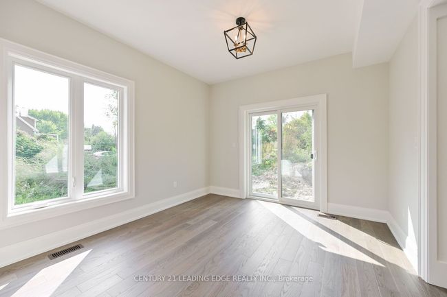 826 Montsell Ave, House other with 4 bedrooms, 3 bathrooms and 4 parking in Willow Beach ON | Image 12