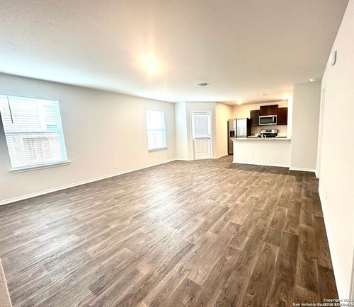 9922 Yellow Lk, San Antonio, TX, 78254-2681 | Card Image