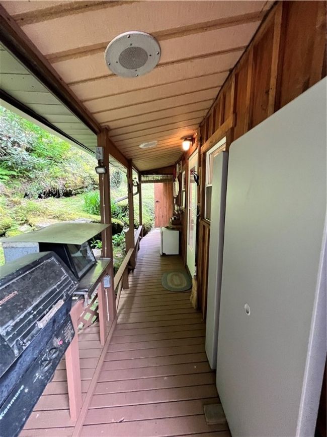688 North Tunnel Rd, House other with 2 bedrooms, 1 bathrooms and 8 parking in Kennerdell PA | Image 22