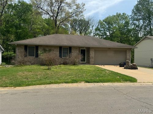 1736 Northwoods Ct, Cape Girardeau, MO, 63701-3336 | Card Image