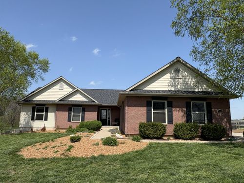 9325 E Saint Charles Rd, Columbia, MO, 65202-9834 | Card Image