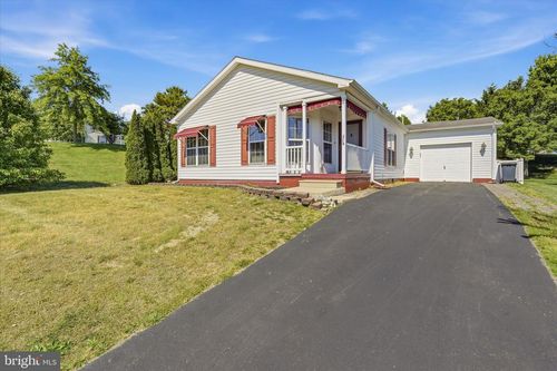 6 Cherry Hill Ct, MANAHAWKIN, NJ, 08050-6019 | Card Image