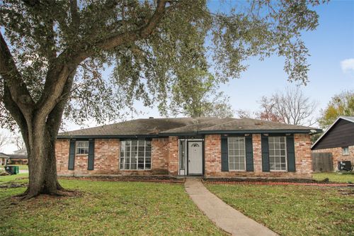 10534 Huntington Wood Dr, Houston, TX, 77099-3724 | Card Image