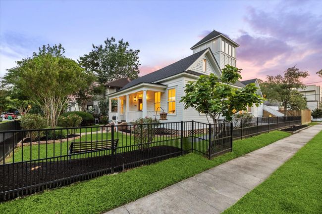 1343 Allston St, House other with 4 bedrooms, 4 bathrooms and 2 parking in Houston TX | Image 5