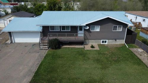 512 1 Avenue W, Hanna, AB, T0J1P0 | Card Image
