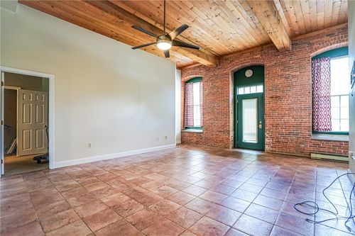 114-300 Front St, Pawtucket, RI, 02860-1051 | Card Image