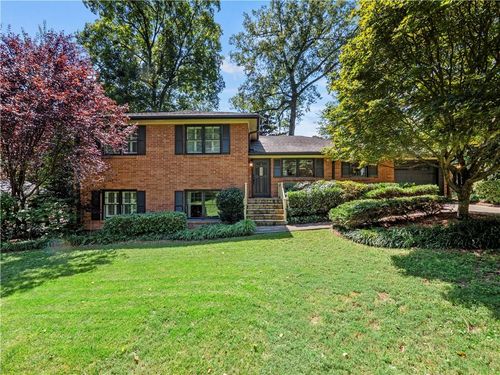 2077 Trailmark Dr, Decatur, GA, 30033-1952 | Card Image