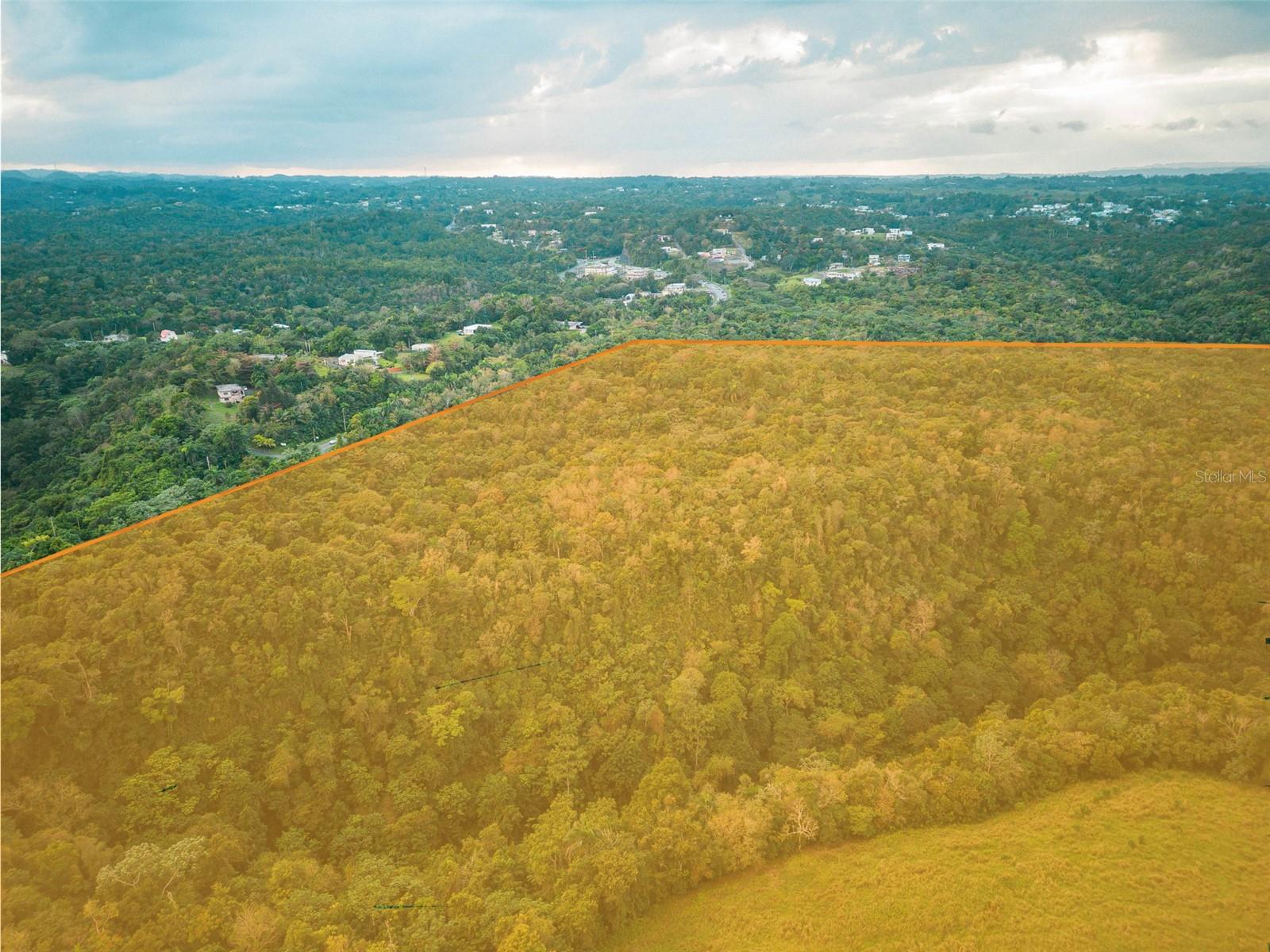 Terreno en venta en CAMUY, BO. QUEBRADA