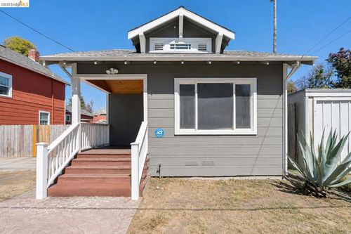 220 Marina Way, Richmond, CA, 94801-3502 | Card Image