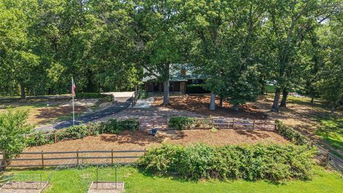 1627 W Riverbluff Ln, Nixa, MO, 65714-8265 | Card Image
