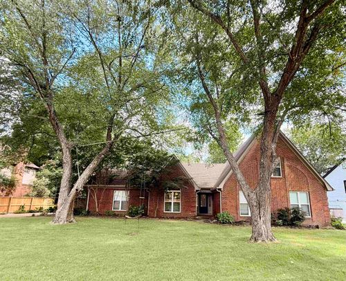 9140 Foxridge Rd, Germantown, TN, 38139-3532 | Card Image