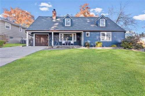 3900 W 73rd St, Prairie Village, KS, 66208-2923 | Card Image