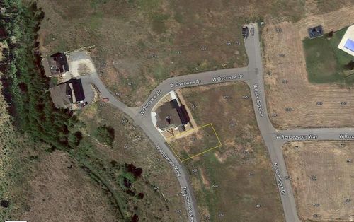 676 N Lochwood Dr, Garden City, UT, 84028-7862 | Card Image