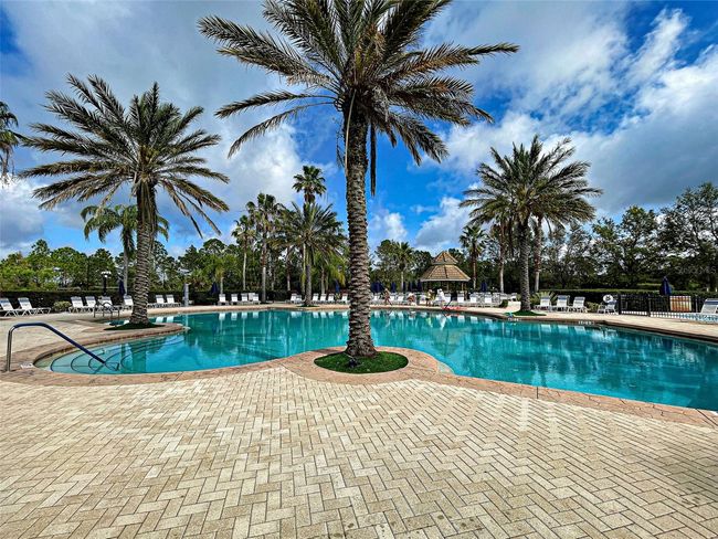 11815 Tempest Harbor Loop, House other with 3 bedrooms, 2 bathrooms and null parking in VENICE FL | Image 37
