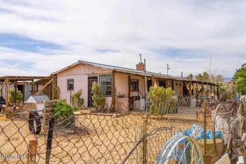 4301 140th St W, Rosamond, CA, 93560-7058 | Card Image
