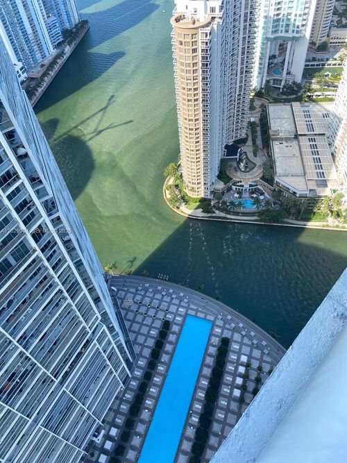 5706-495 Brickell Ave, Miami, FL, 33131-2769 | Card Image