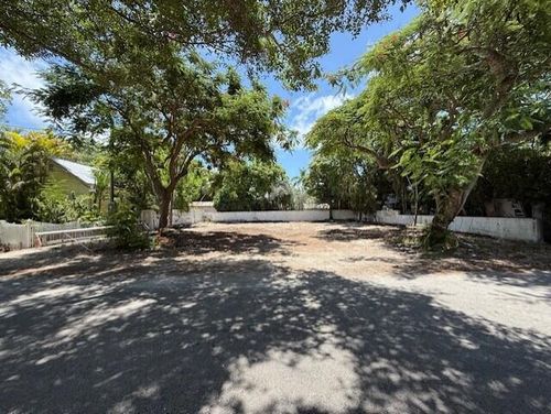 1222-1220-1222 Seminary St, Key West, FL, 33040-3402 | Card Image