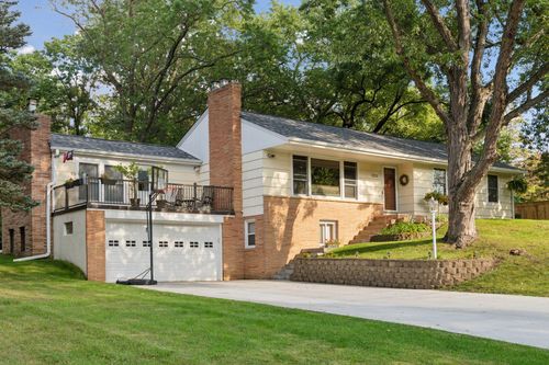 3531 Arbor Ln, Minnetonka, MN, 55305-4248 | Card Image