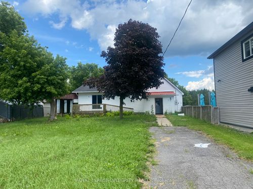 2415 Du Lac Rd, Saint-Pascal-Baylon, ON, K0A3N0 | Card Image