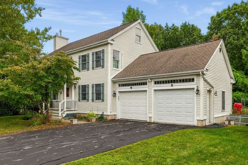 14 Viola Cir, Seabrook, NH, 03874-4698 | Card Image