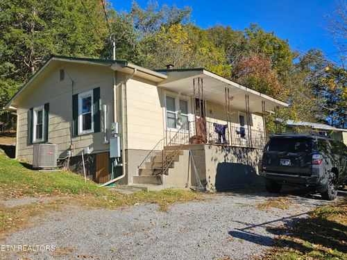 133 Balfour Ln, Harrogate, TN, 37752-7421 | Card Image