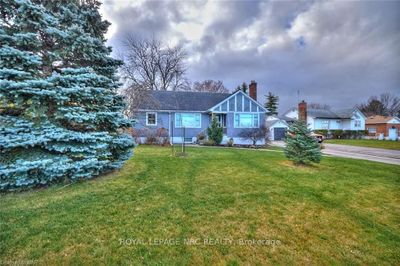 333 St Paul St W, House other with 3 bedrooms, 2 bathrooms and 5 parking in Saint Catharines ON | Image 2