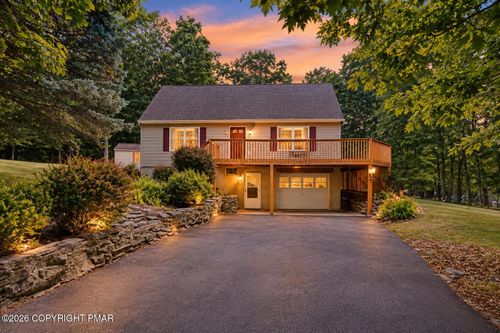 30 Juniper Way, Hawley, PA, 18428-4621 | Card Image