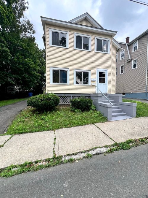 197 Sunnyside Ave, Waterbury, CT, 06708-3437 | Card Image