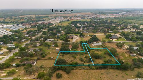 1510 Sandy Ln, Pleasanton, TX, 78064-3834 | Card Image