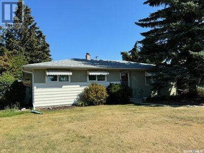 9031 16 Th Ave, House other with 3 bedrooms, 2 bathrooms and null parking in North Battleford SK | Image 1