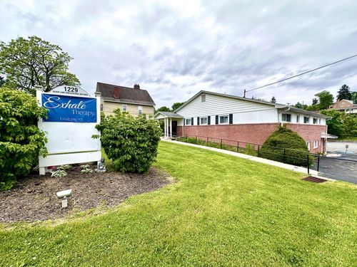 1229 Silver Ln, Mc Kees Rocks, PA, 15136-1007 | Card Image