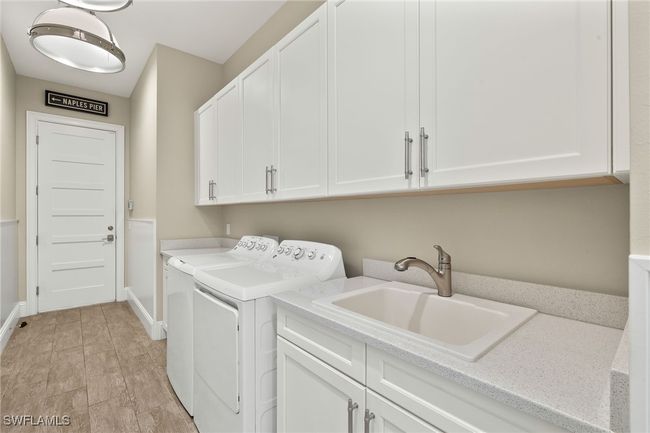 6348 Lyford Isle Dr, House other with 3 bedrooms, 5 bathrooms and null parking in Naples FL | Image 32