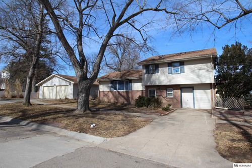 506 W 1st St, Wilber, NE, 68465-3314 | Card Image