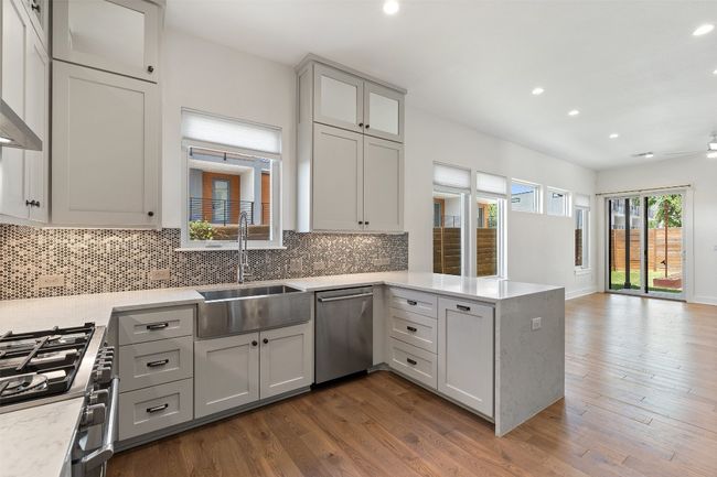 B - 4020 Valley View Rd, House other with 3 bedrooms, 3 bathrooms and 2 parking in Austin TX | Image 14