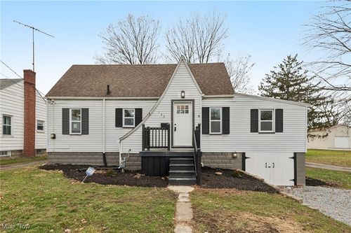 133 N Pearl St, Columbiana, OH, 44408-1118 | Card Image