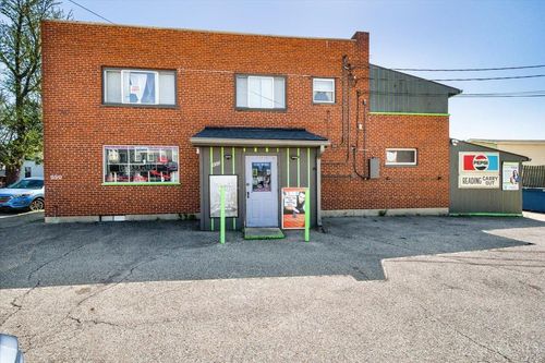 950 Jefferson Ave, Reading, OH, 45215-3200 | Card Image