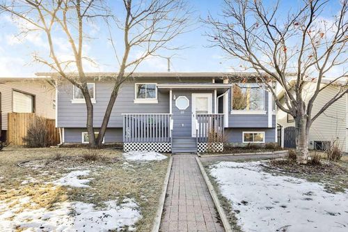 25 Knight St, Okotoks, AB, T1S1G3 | Card Image