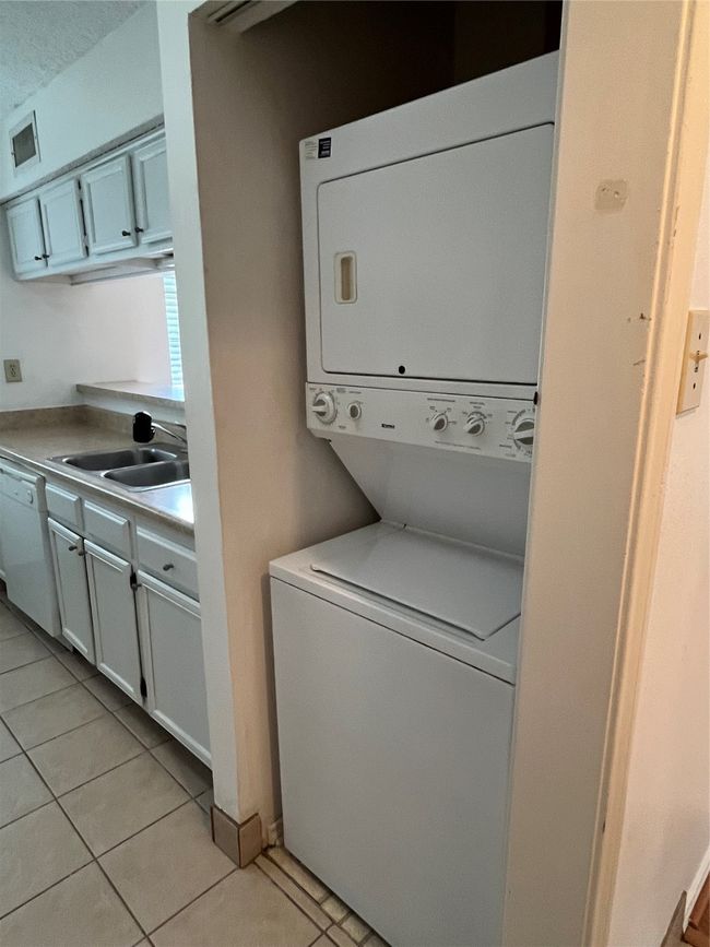 APT-273B - 16301 Ledgemont Ln, Condo with 1 bedrooms, 1 bathrooms and null parking in Addison TX | Image 4