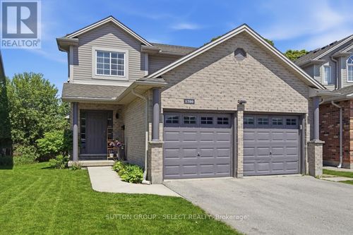 1789 Devos Dr, London, ON, N5X4H9 | Card Image