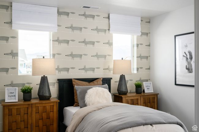View of bedroom | Image 14
