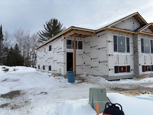 36 Meadow Wood Court, North Bay, ON, P1A4L5 | Card Image