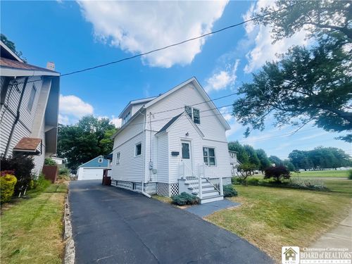6 Wildwood Ave, Jamestown, NY, 14701-7329 | Card Image