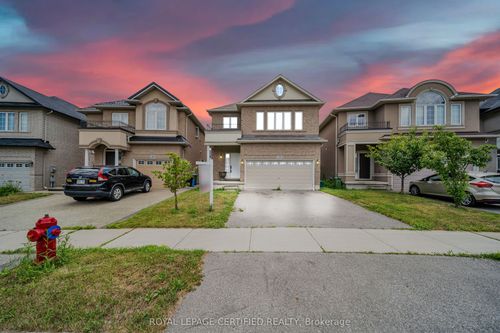 18 House Lane, Ancaster, ON, L9K0G1 | Card Image