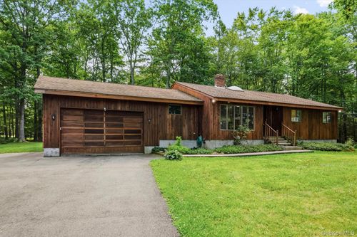 441 Burlingham Rd, Pine Bush, NY, 12566-6819 | Card Image