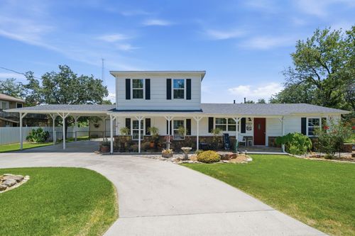 206 E North St, Aubrey, TX, 76227-9073 | Card Image