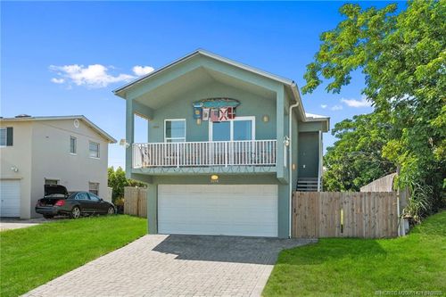 3214 Se Bonita St, Stuart, FL, 34997-5108 | Card Image