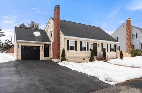28 Lyme Rd, Newton, MA, 02465-1243 | Card Image