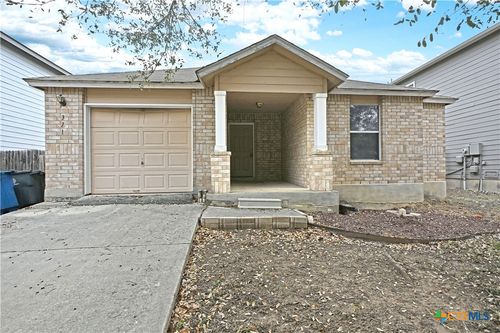 371 Copper Mtn, New Braunfels, TX, 78130-7021 | Card Image