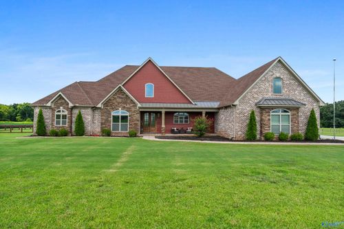 786 Steele Ln, New Market, AL, 35761-9326 | Card Image