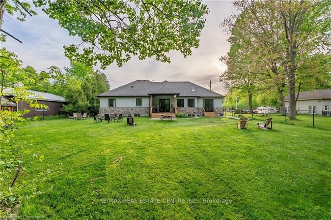1011 Townline Rd, House other with 5 bedrooms, 5 bathrooms and 17 parking in Puslinch ON | Image 33